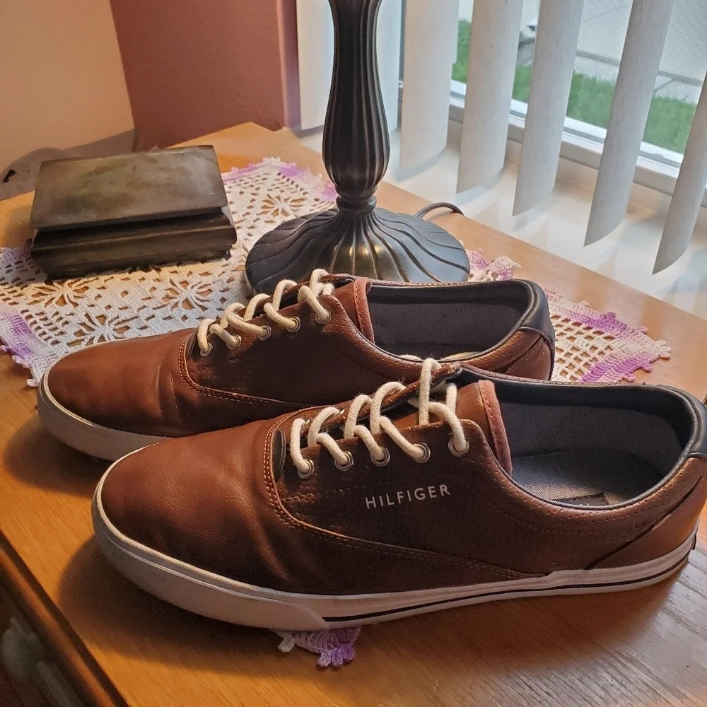 Tommy Hilfiger Mens Shoe